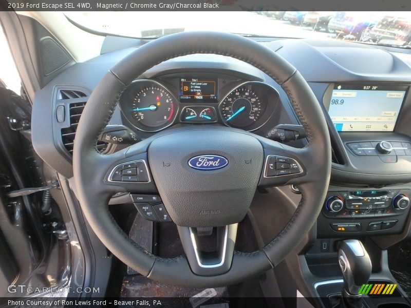 Magnetic / Chromite Gray/Charcoal Black 2019 Ford Escape SEL 4WD