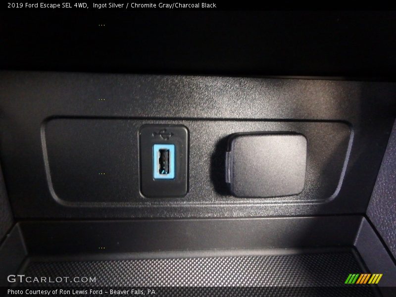 Ingot Silver / Chromite Gray/Charcoal Black 2019 Ford Escape SEL 4WD