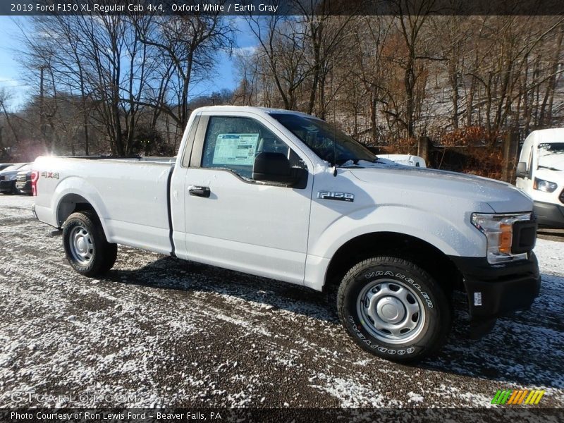 Front 3/4 View of 2019 F150 XL Regular Cab 4x4