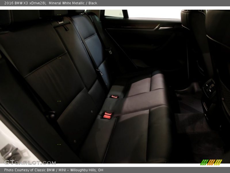 Mineral White Metallic / Black 2016 BMW X3 xDrive28i