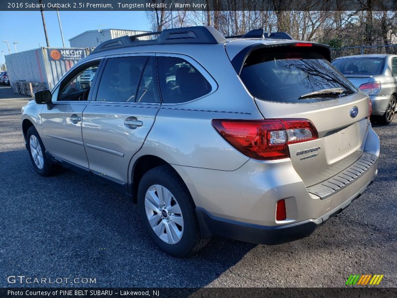 Tungsten Metallic / Warm Ivory 2016 Subaru Outback 2.5i Premium