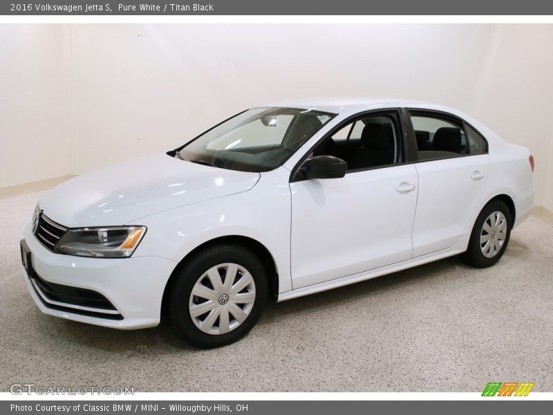 Pure White / Titan Black 2016 Volkswagen Jetta S