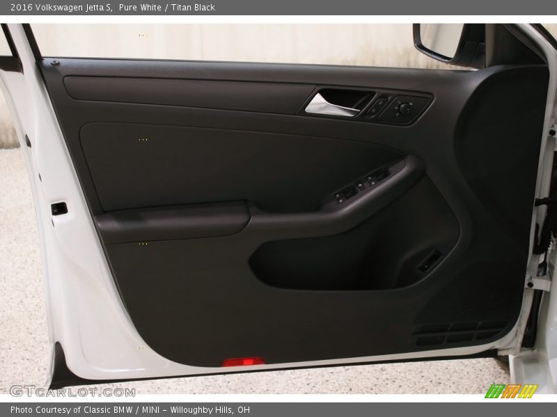 Pure White / Titan Black 2016 Volkswagen Jetta S