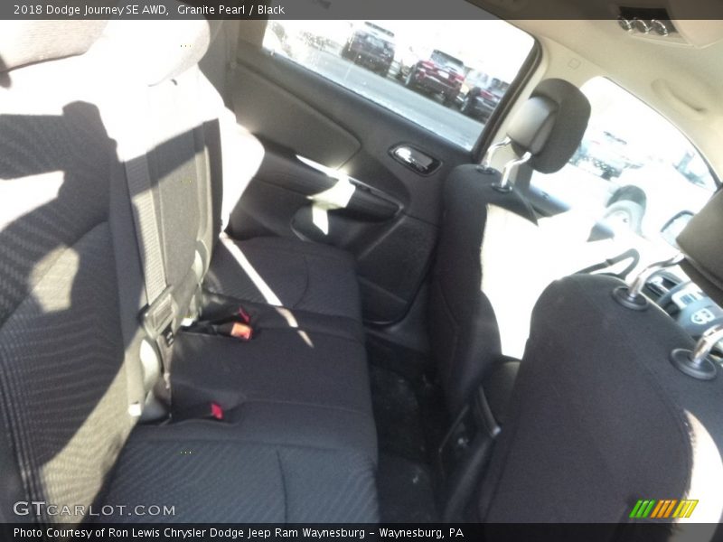 Granite Pearl / Black 2018 Dodge Journey SE AWD