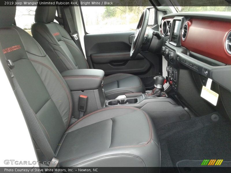 Bright White / Black 2019 Jeep Wrangler Unlimited Rubicon 4x4