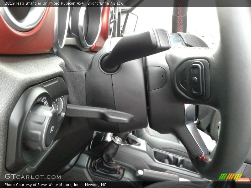 Bright White / Black 2019 Jeep Wrangler Unlimited Rubicon 4x4