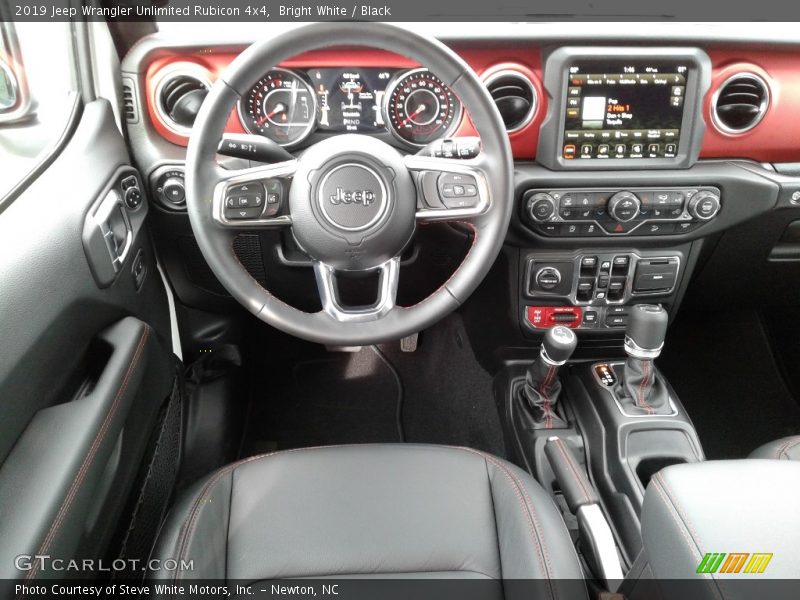 Bright White / Black 2019 Jeep Wrangler Unlimited Rubicon 4x4