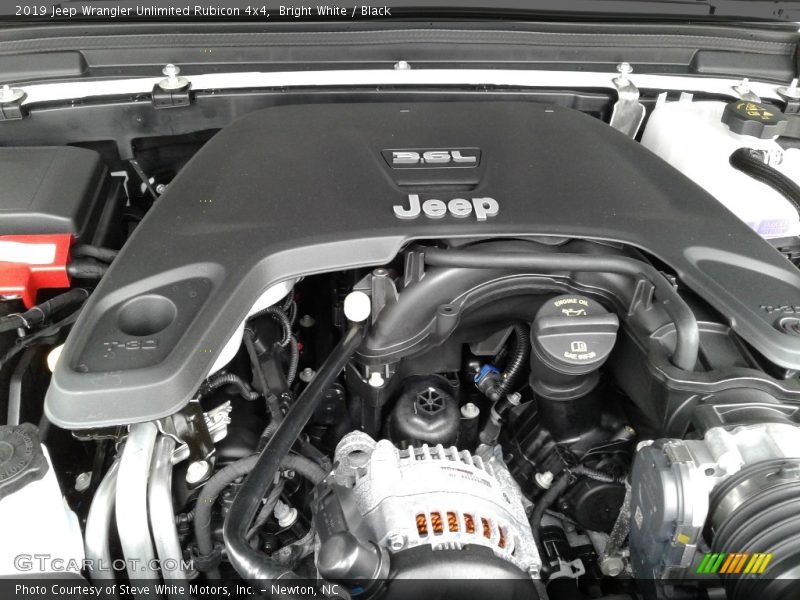 Bright White / Black 2019 Jeep Wrangler Unlimited Rubicon 4x4