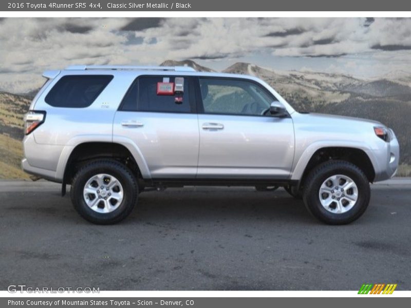 Classic Silver Metallic / Black 2016 Toyota 4Runner SR5 4x4