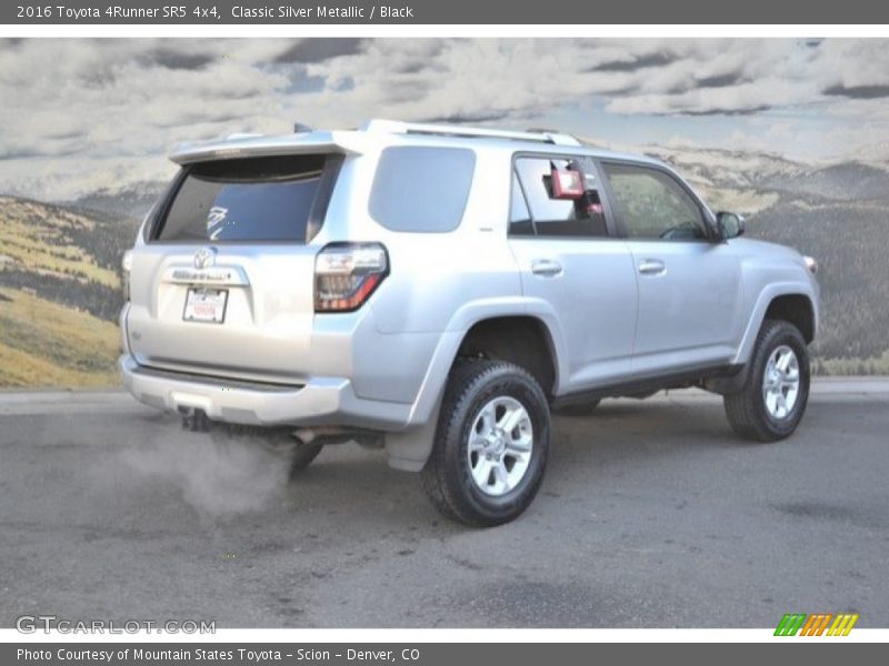 Classic Silver Metallic / Black 2016 Toyota 4Runner SR5 4x4