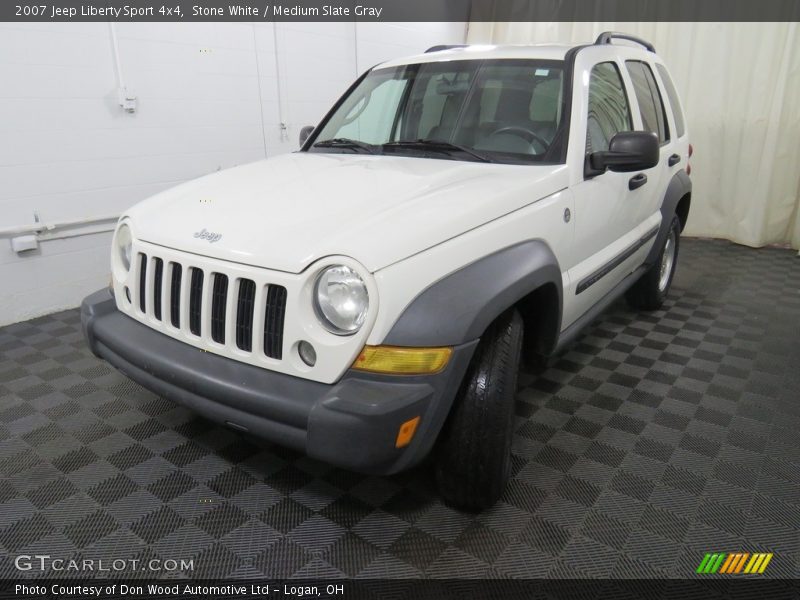 Stone White / Medium Slate Gray 2007 Jeep Liberty Sport 4x4