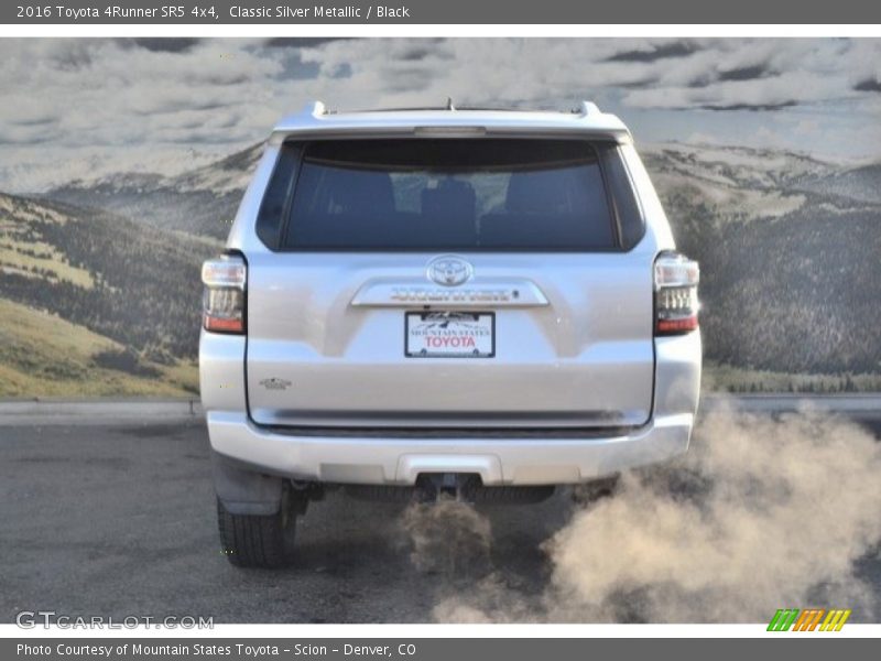 Classic Silver Metallic / Black 2016 Toyota 4Runner SR5 4x4