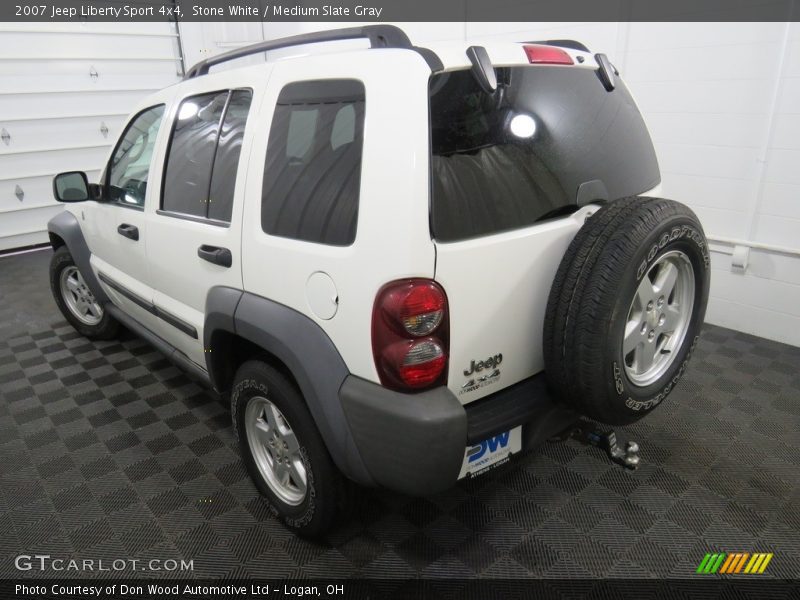 Stone White / Medium Slate Gray 2007 Jeep Liberty Sport 4x4