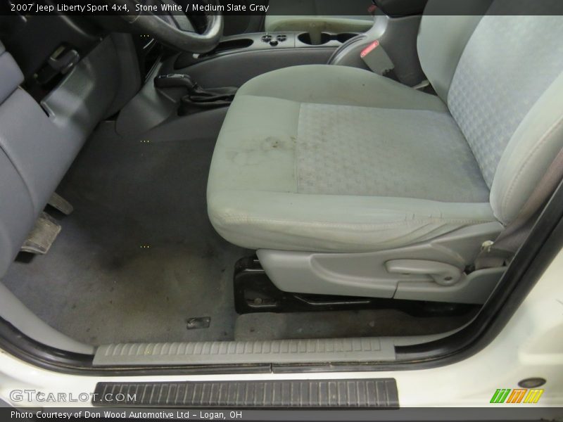 Stone White / Medium Slate Gray 2007 Jeep Liberty Sport 4x4