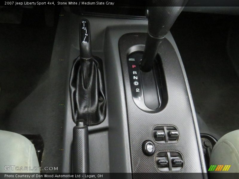 Stone White / Medium Slate Gray 2007 Jeep Liberty Sport 4x4