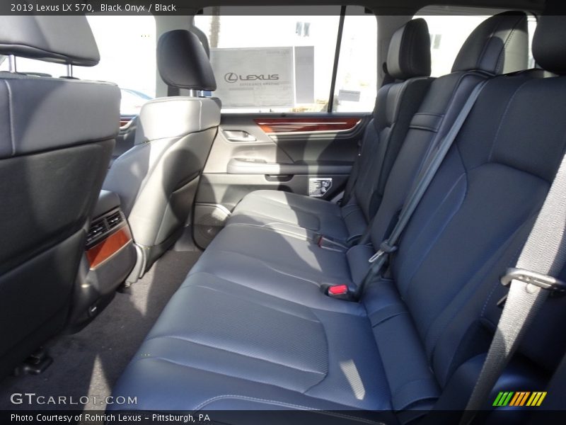 Black Onyx / Black 2019 Lexus LX 570