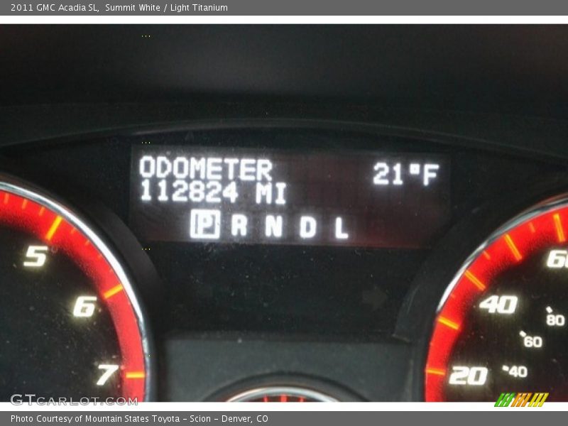 Summit White / Light Titanium 2011 GMC Acadia SL