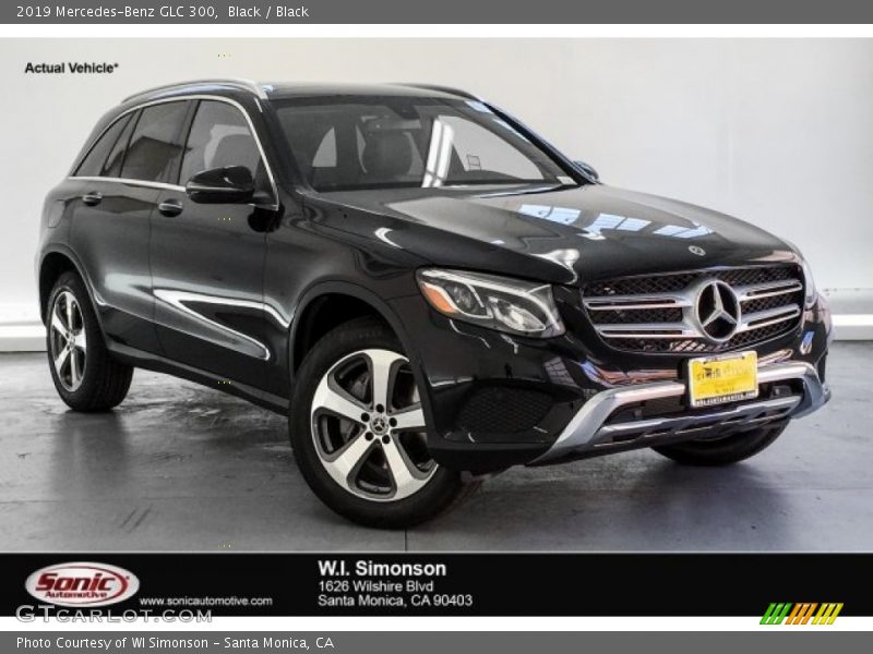 Black / Black 2019 Mercedes-Benz GLC 300