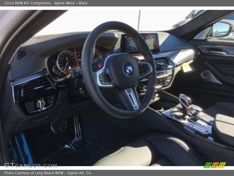 Alpine White / Black 2019 BMW M5 Competition