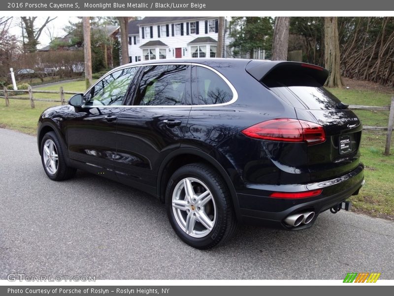 Moonlight Blue Metallic / Black/Luxor Beige 2016 Porsche Cayenne S