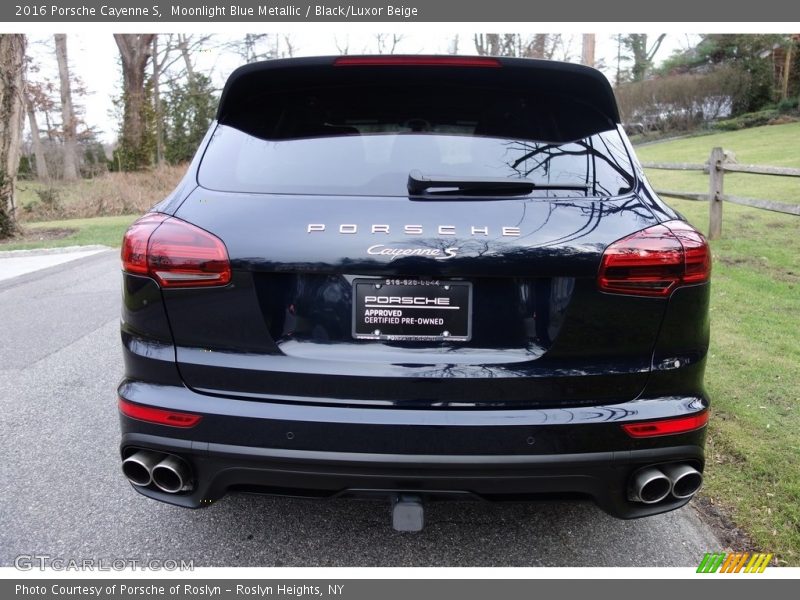 Moonlight Blue Metallic / Black/Luxor Beige 2016 Porsche Cayenne S