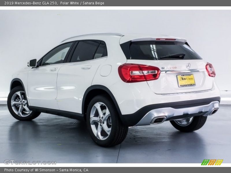 Polar White / Sahara Beige 2019 Mercedes-Benz GLA 250