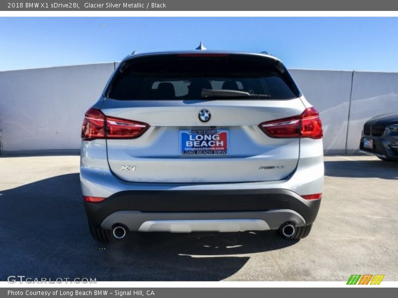 Glacier Silver Metallic / Black 2018 BMW X1 sDrive28i