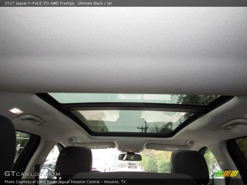 Ultimate Black / Jet 2017 Jaguar F-PACE 35t AWD Prestige