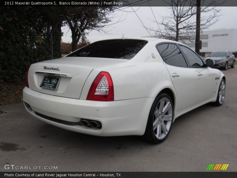 Bianco Eldorado (White) / Pearl Beige 2012 Maserati Quattroporte S