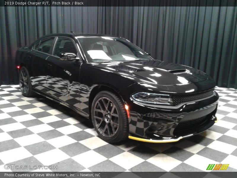 Pitch Black / Black 2019 Dodge Charger R/T