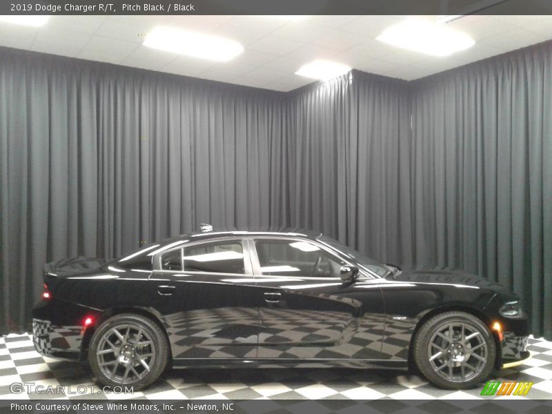 Pitch Black / Black 2019 Dodge Charger R/T