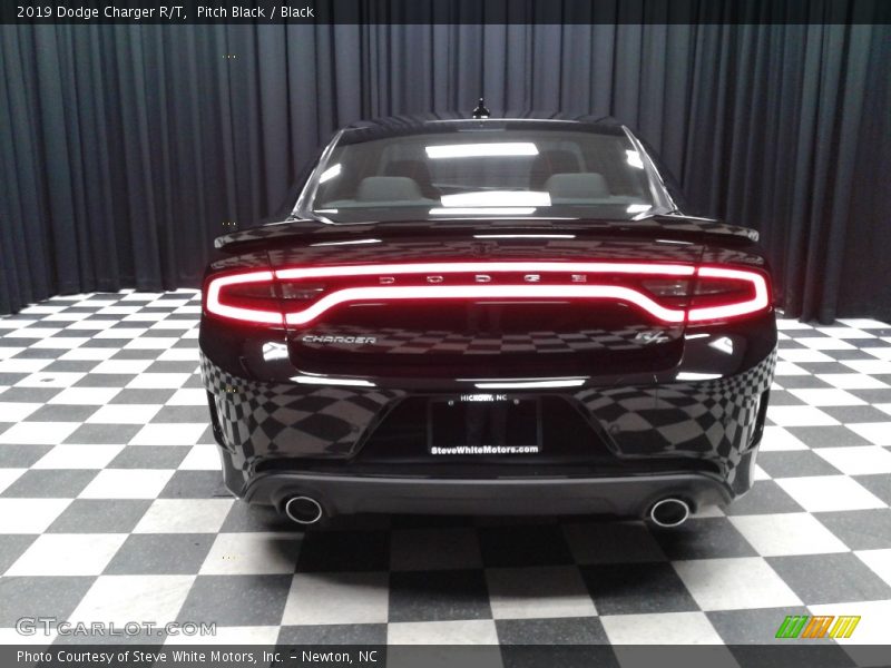 Pitch Black / Black 2019 Dodge Charger R/T
