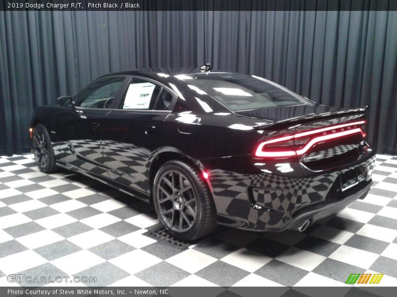 Pitch Black / Black 2019 Dodge Charger R/T