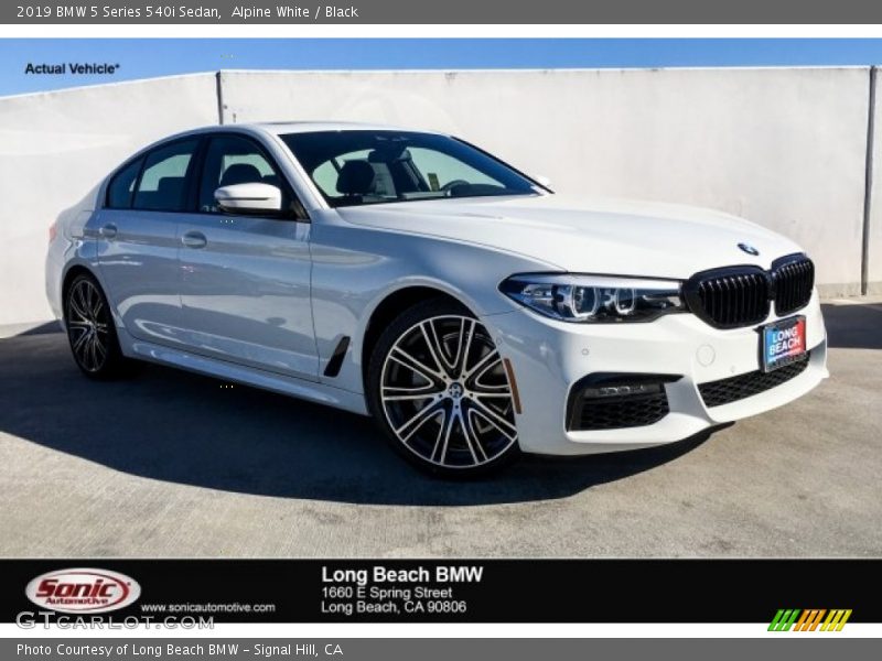 Alpine White / Black 2019 BMW 5 Series 540i Sedan