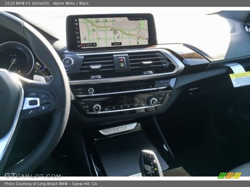 Alpine White / Black 2019 BMW X3 sDrive30i