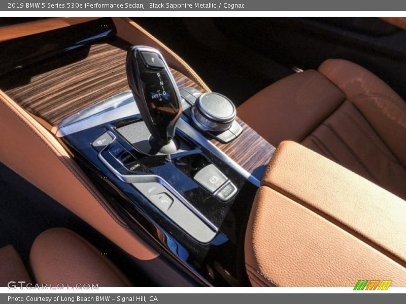 Black Sapphire Metallic / Cognac 2019 BMW 5 Series 530e iPerformance Sedan