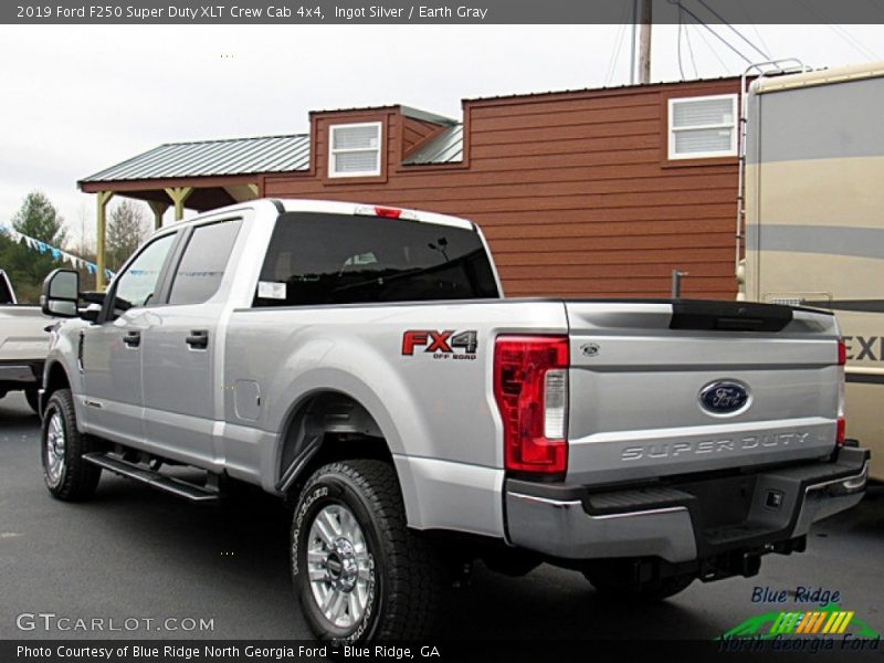 Ingot Silver / Earth Gray 2019 Ford F250 Super Duty XLT Crew Cab 4x4