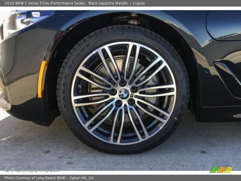 Black Sapphire Metallic / Cognac 2019 BMW 5 Series 530e iPerformance Sedan