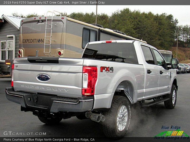 Ingot Silver / Earth Gray 2019 Ford F250 Super Duty XLT Crew Cab 4x4