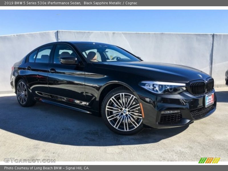 Black Sapphire Metallic / Cognac 2019 BMW 5 Series 530e iPerformance Sedan