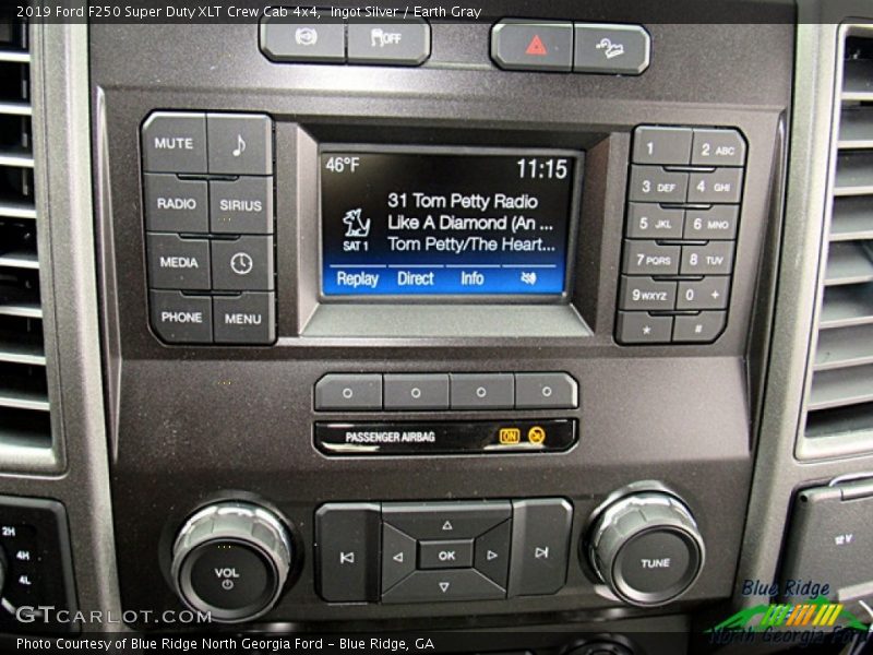 Ingot Silver / Earth Gray 2019 Ford F250 Super Duty XLT Crew Cab 4x4