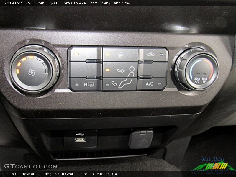 Ingot Silver / Earth Gray 2019 Ford F250 Super Duty XLT Crew Cab 4x4