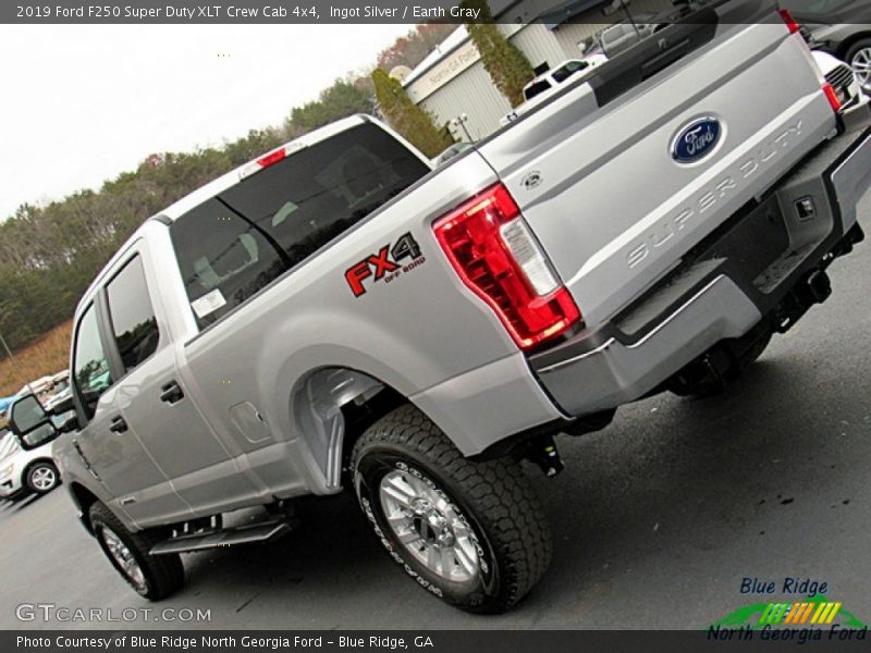 Ingot Silver / Earth Gray 2019 Ford F250 Super Duty XLT Crew Cab 4x4