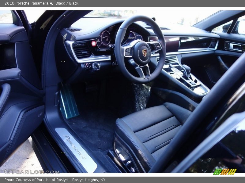 Black / Black 2018 Porsche Panamera 4
