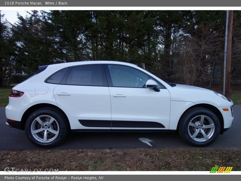 White / Black 2018 Porsche Macan