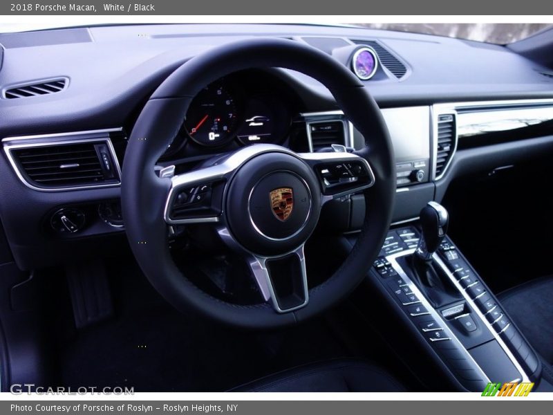 White / Black 2018 Porsche Macan