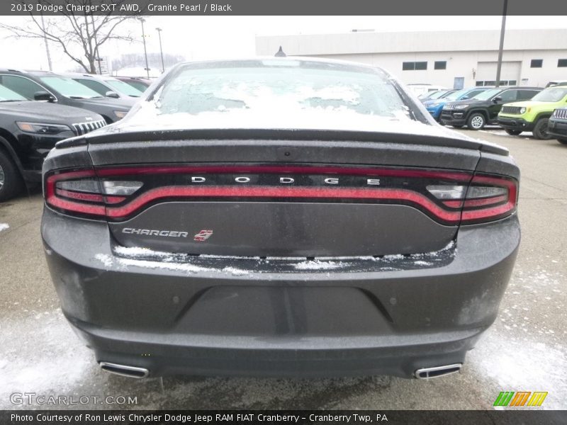 Granite Pearl / Black 2019 Dodge Charger SXT AWD