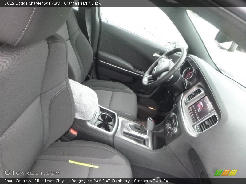 Granite Pearl / Black 2019 Dodge Charger SXT AWD