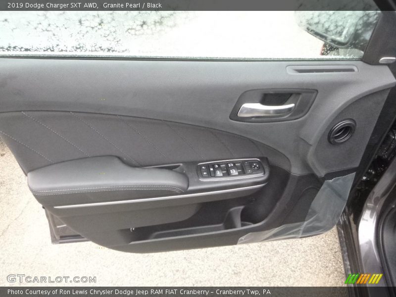 Granite Pearl / Black 2019 Dodge Charger SXT AWD