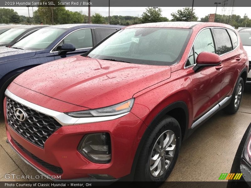 Front 3/4 View of 2019 Santa Fe SEL